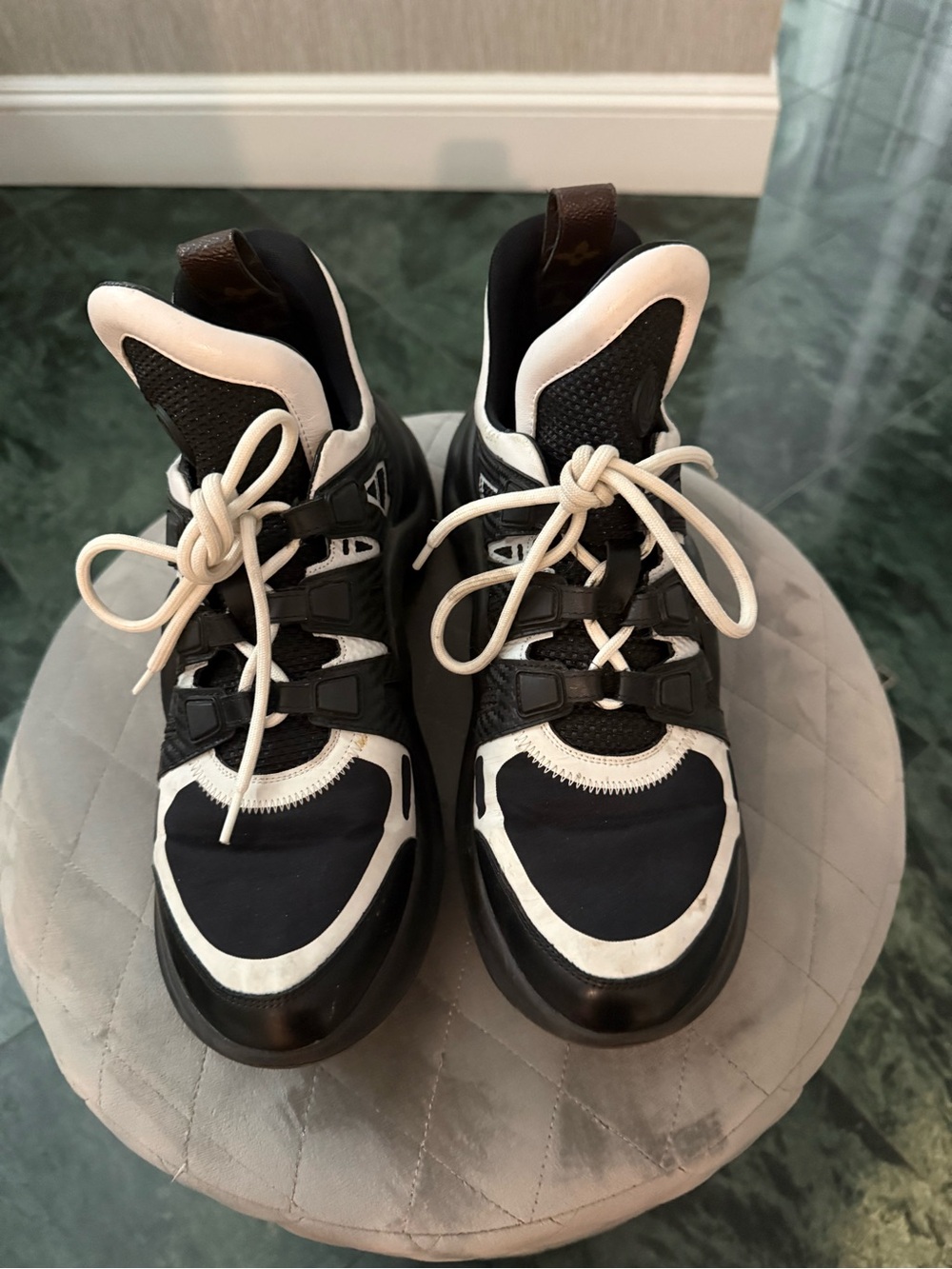 Authentic Louis Vuitton Archlite Sneaker - Picture 4 of 6